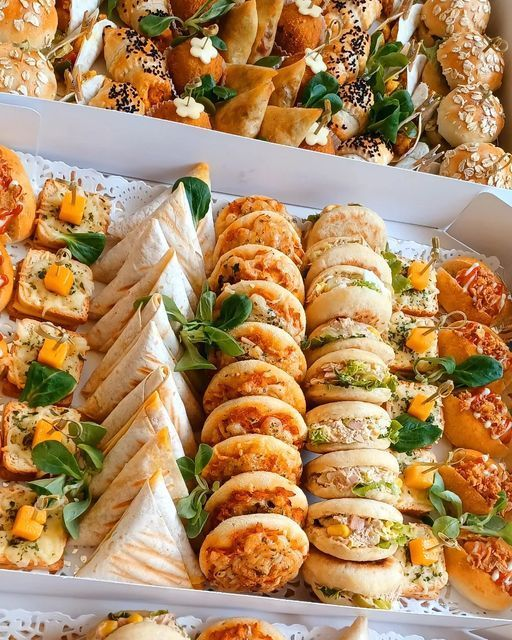 Drop-off catering for an office
